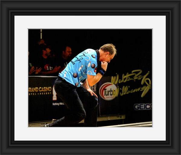 793764 Walter Ray Williams Autographed 8 x 10 in. Photo - Bowling Legend No.SC1 Matted & Framed