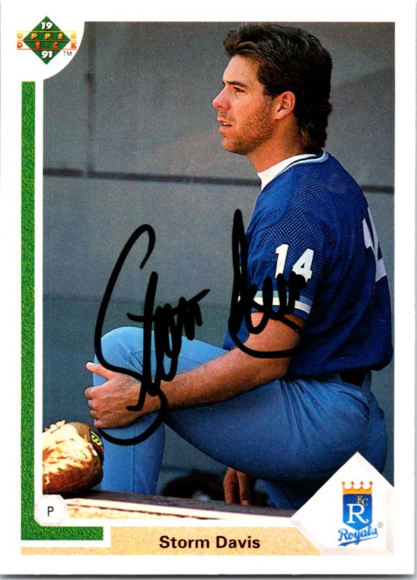 781285 Storm Davis Autographed Baseball Card - Kansas City Royals 1991 Upper Deck No.639