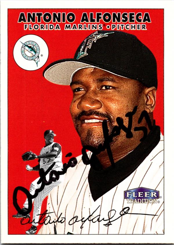 781112 Antonio Alfonseca Autographed Baseball Card - Florida Marlins 2000 Fleer Tradition No.235