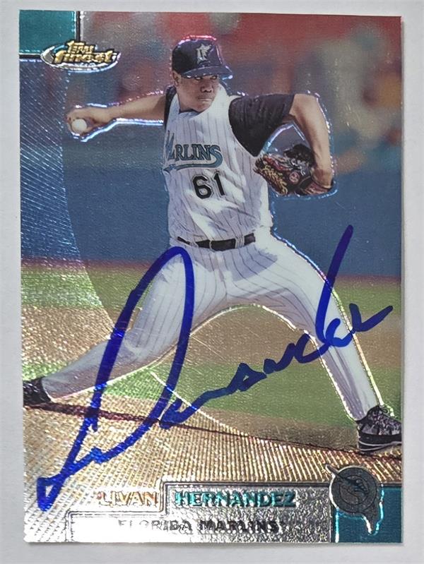 795069 Livan Hernandez Autographed Baseball Card - Florida Marlins 1999 Topps Finest No.42