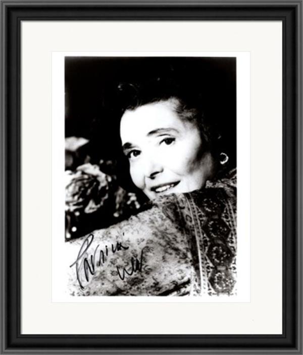 748246 Patricia Neal Autographed 8 x 10 in. Photo - Actress, The Day The Earth Stood Still No.7 Matted & Framed