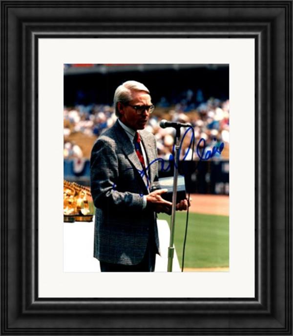 748322 Fred Claire Autographed 8 x 10 in. Photo - Los Angeles Dodgers General Manager No.SC1 Matted & Framed