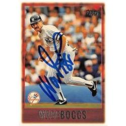 302222 1997 Topps Wade Boggs Autographed No.8 Baseball Card - New York Yankees