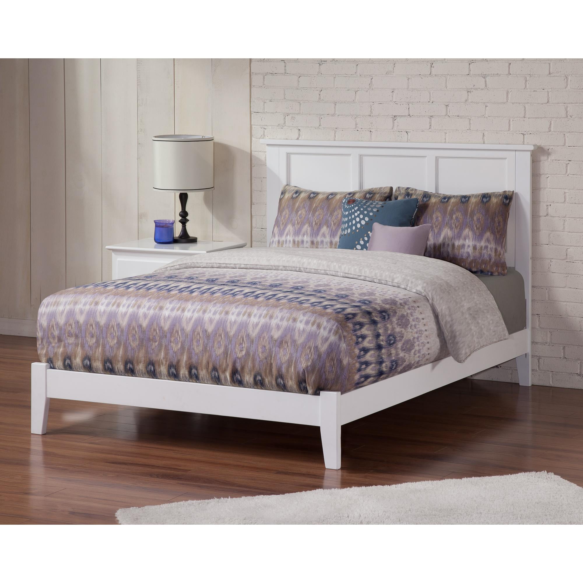 Picture of Atlantic Furniture AR8641032 Madison Bed&#44; White - Queen