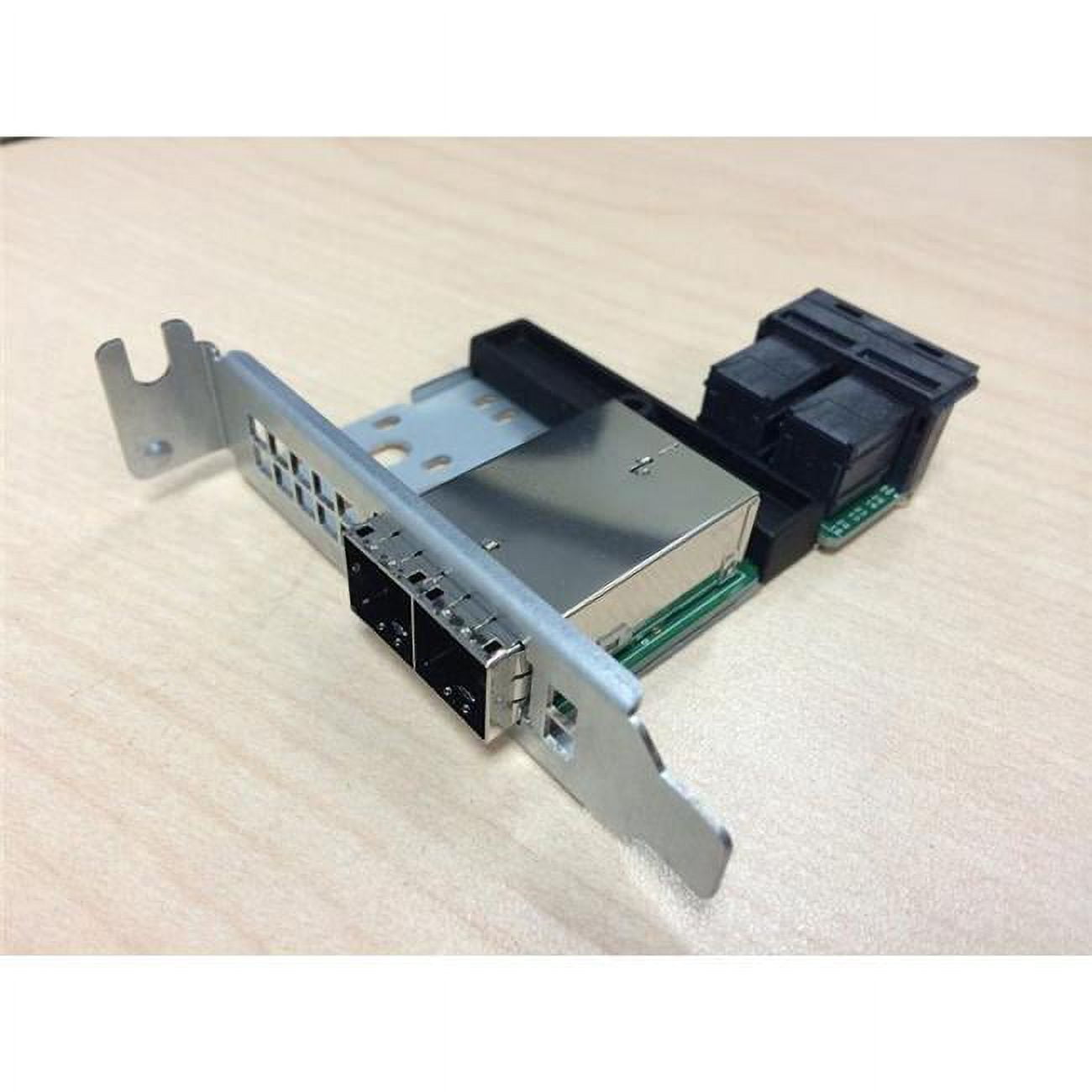 Picture of Supermicro AOM-SAS3-16I16E 16-Port Mini SAS HD Internal-to-External Cable Adapter with Full Height Bracket