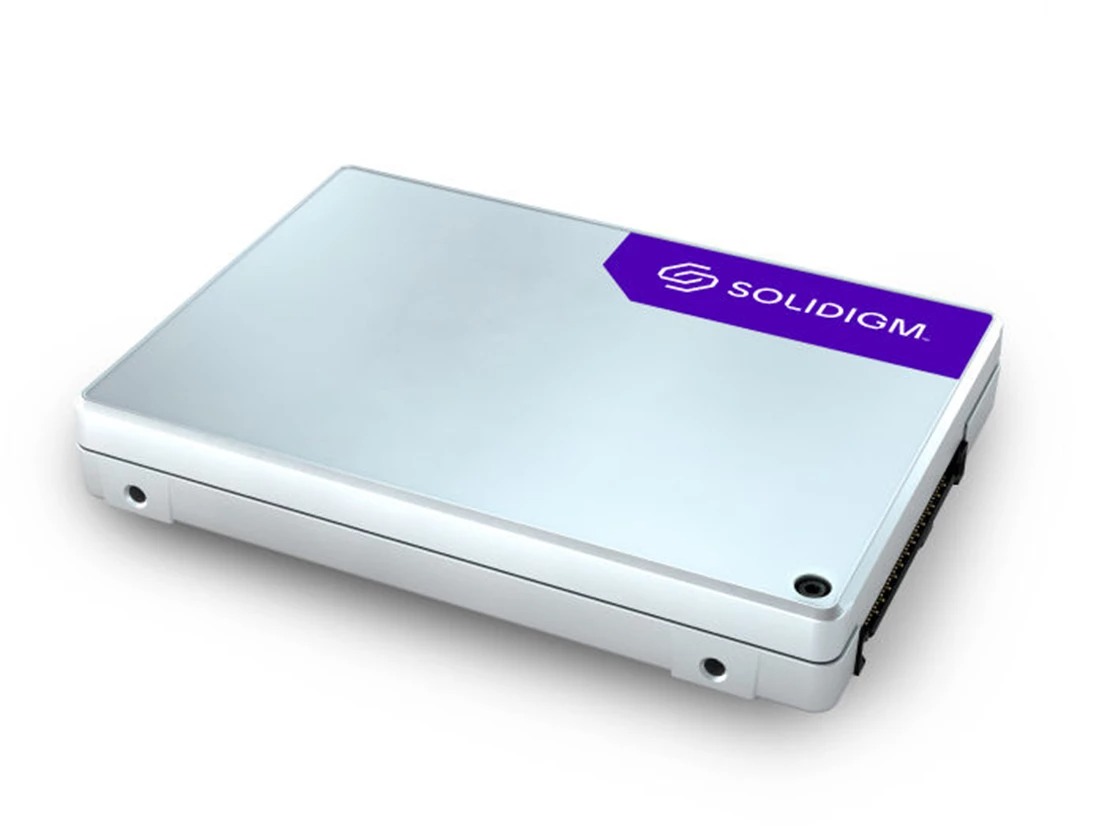 Picture of Solidigm SBFPF2BV0P12001 D5-P5336 122.88TB 2.5 U.2 PCIe 4.0 x 4 3D5 QLC Bare SSD