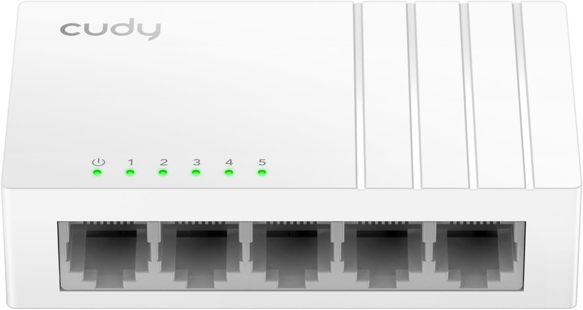 GS105U 5 Port Gigabit Ethernet Switch with USB-C Power Jack - White