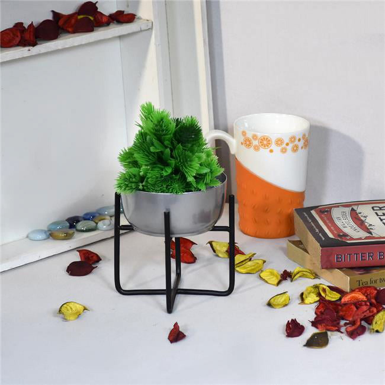 5.2 x 4.8 x 4.8 in. Handmade 100 Percent Iron Round Modern Planters Pot, Silver Coated