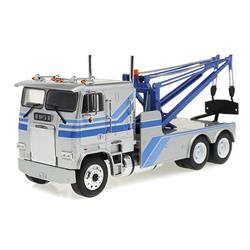 Picture of B2B Replicas GRE86632 Greenlight - 1984 Freightliner Fla 9664 Tow Truck, Silver with Blue Stripes