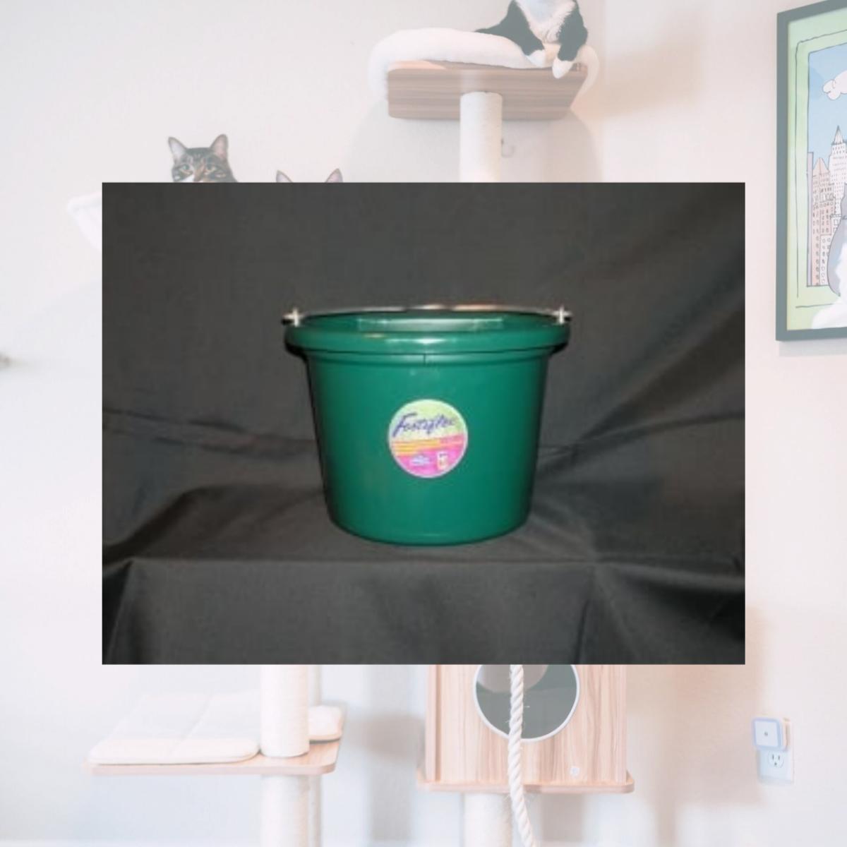 Picture of Fortex Industries Flat Back Bucket Dark Green 8 Quart - 1301823