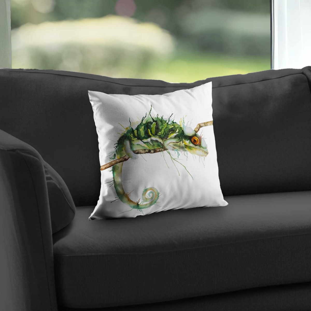 C1PC14141XF9M8 14 x 14 in. Chameleon on the Lookout - Livingroom Illustrative Throw Pillow