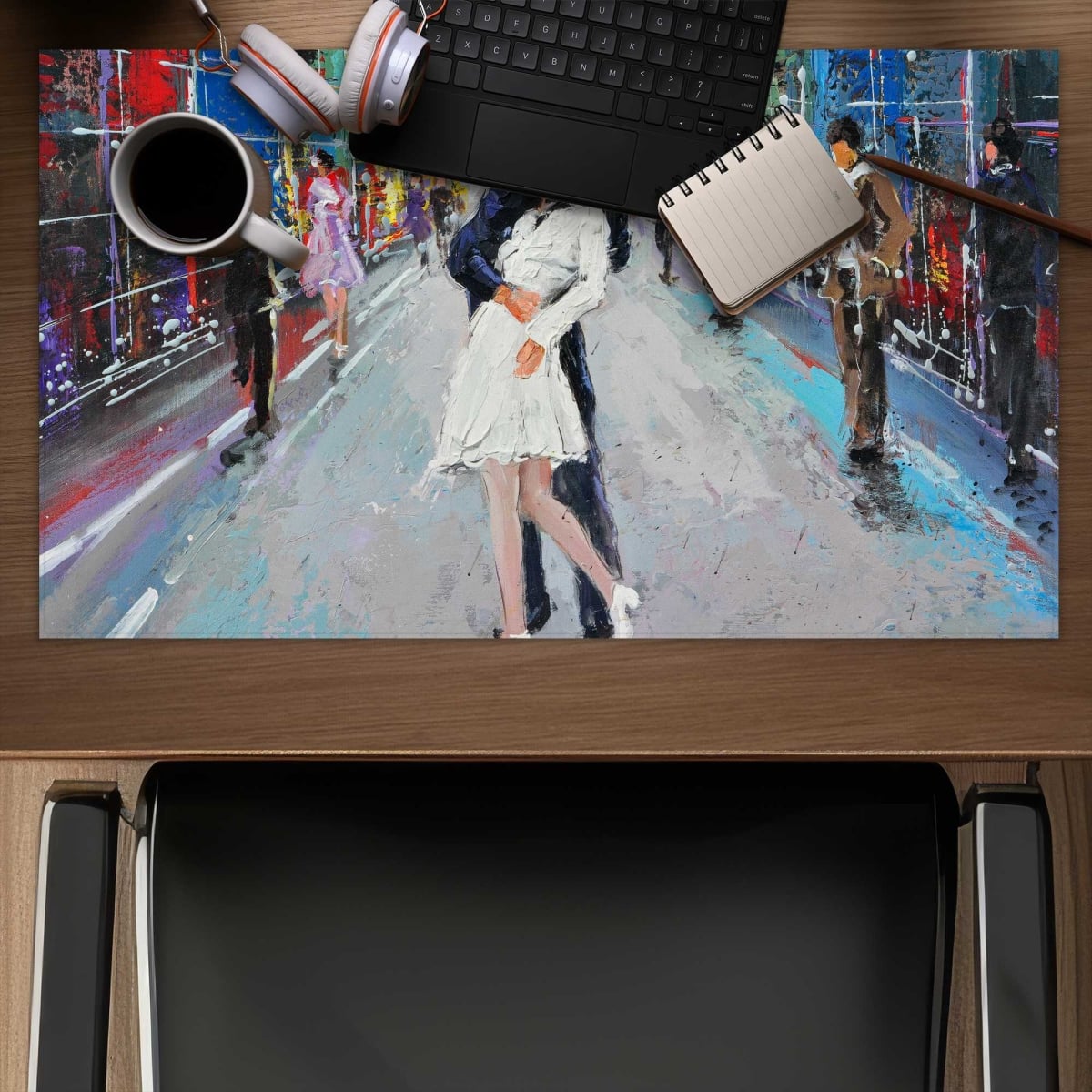 C1DM1424NI36LD 14 x 24 in. Kiss of Times Square - Contemporary Gaming Desk Mat
