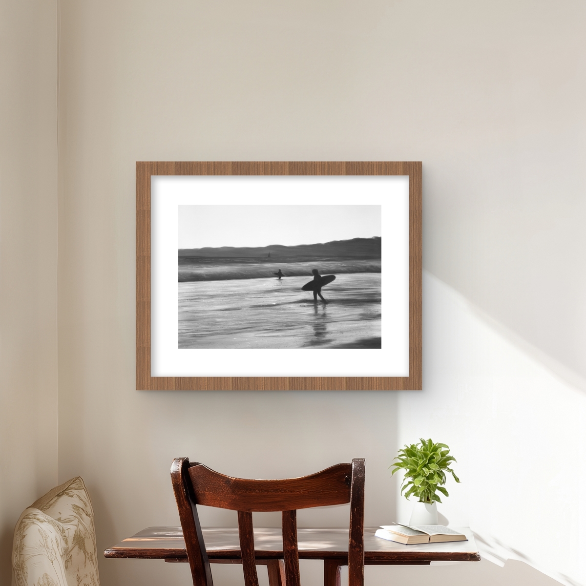 C1FM1620BYE3Q5 16 x 20 in. Surfers Black & White Framed Matted Print - Home Decor
