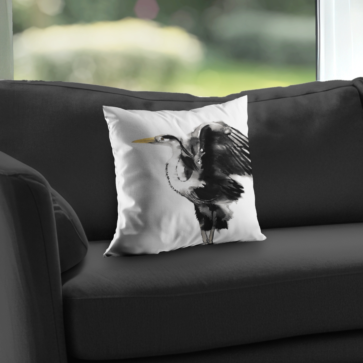 C1PT1414FWHUU3 14 x 14 in. Heron Black Modern Poly Twill Throw Pillow - Home Decor Insert
