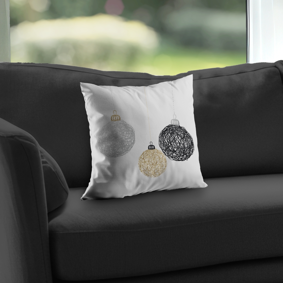 C1PT1414JSXU6X 14 x 14 in. Three Christmas Balls Throw Pillow - Bedroom Pattern Decor