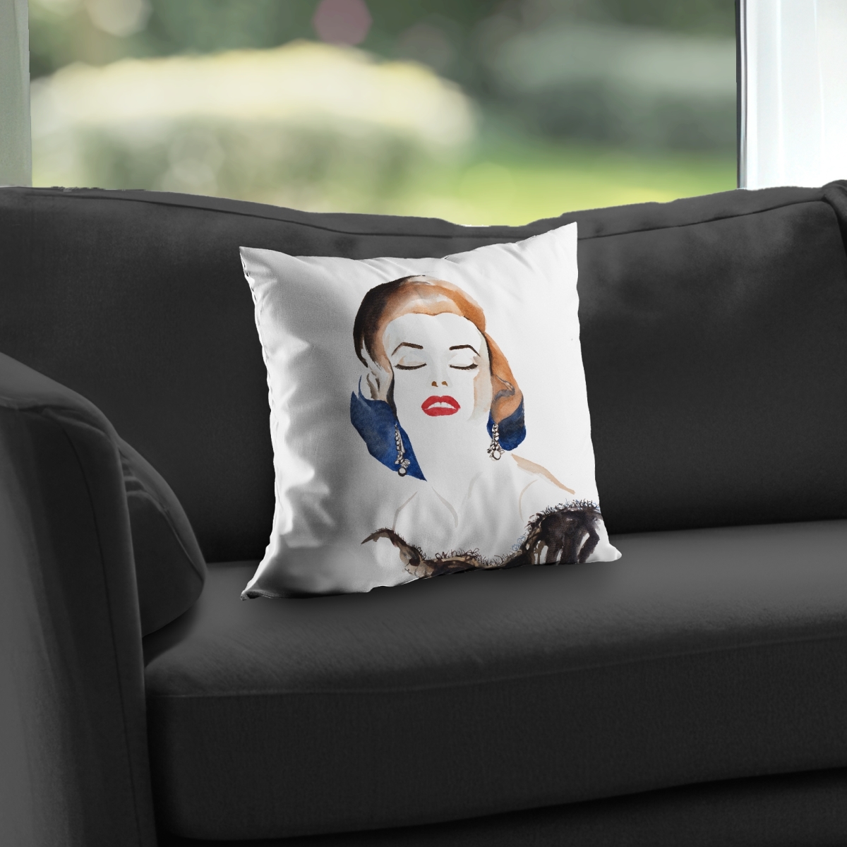 C1PT1414VP9AA8 14 x 14 in. Vintage Chic Marilyne Monroe Poly Twill Throw Pillow - Home Decor