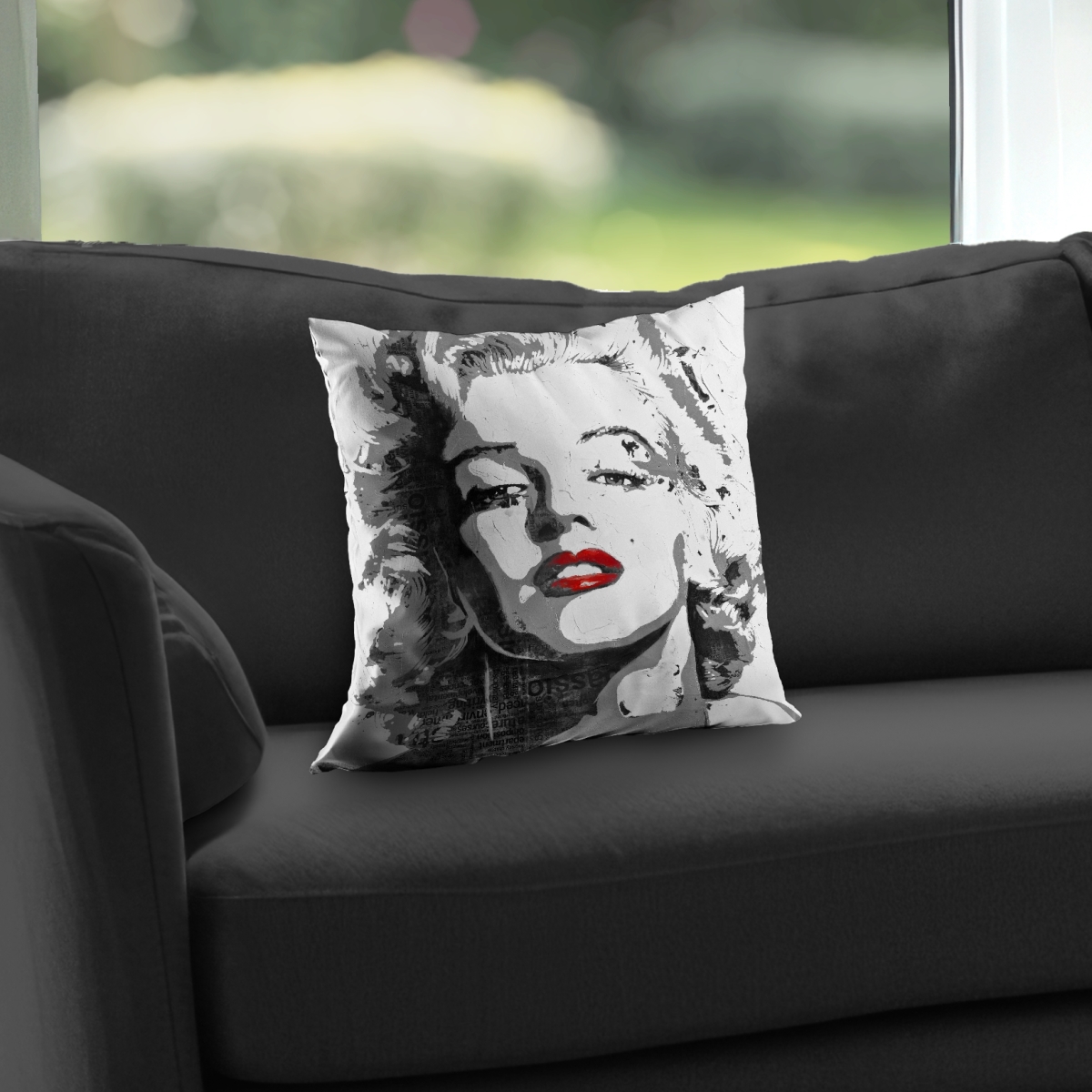 C1PT1414M6TXGI 14 x 14 in. Marilyn Monroe Gray Figurative Throw Pillow Insert - Home Decor