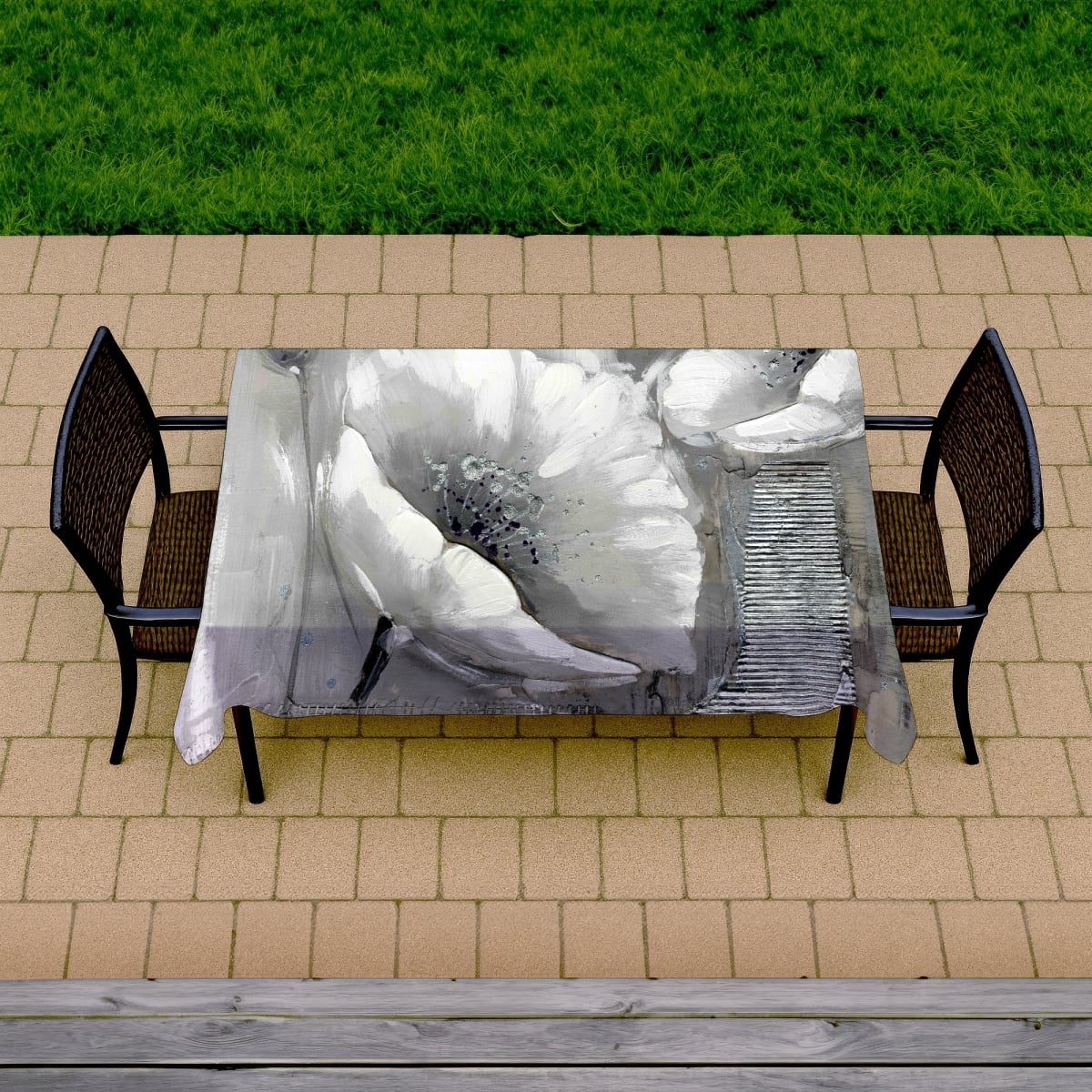 Picture of Begin Home Decor C1TCLRGE3828W0 58 x 102 in. Industrial Monochrome Flowers Tablecloth - Indoor & Outdoor Decor