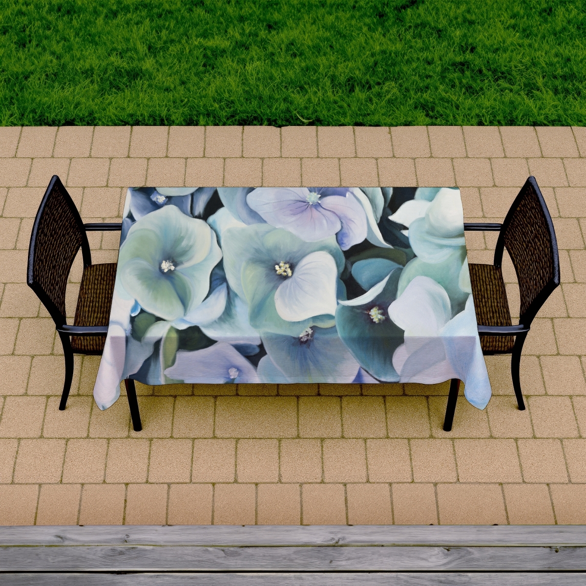 Picture of Begin Home Decor C1TCLRGETMZ6XN 58 x 102 in. Rustic Purple Hydrangea Tablecloth - Indoor & Outdoor Decor