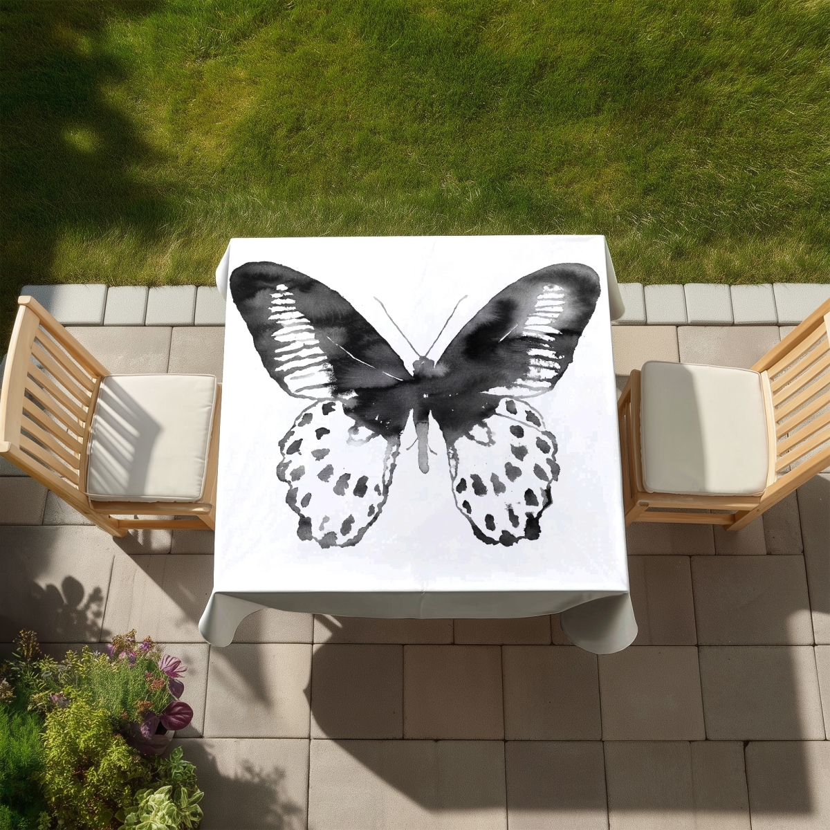 Picture of Begin Home Decor C1TC5858QHKVTX 58 x 58 in. White Insect Tablecloth - Black Butterfly Home Decor