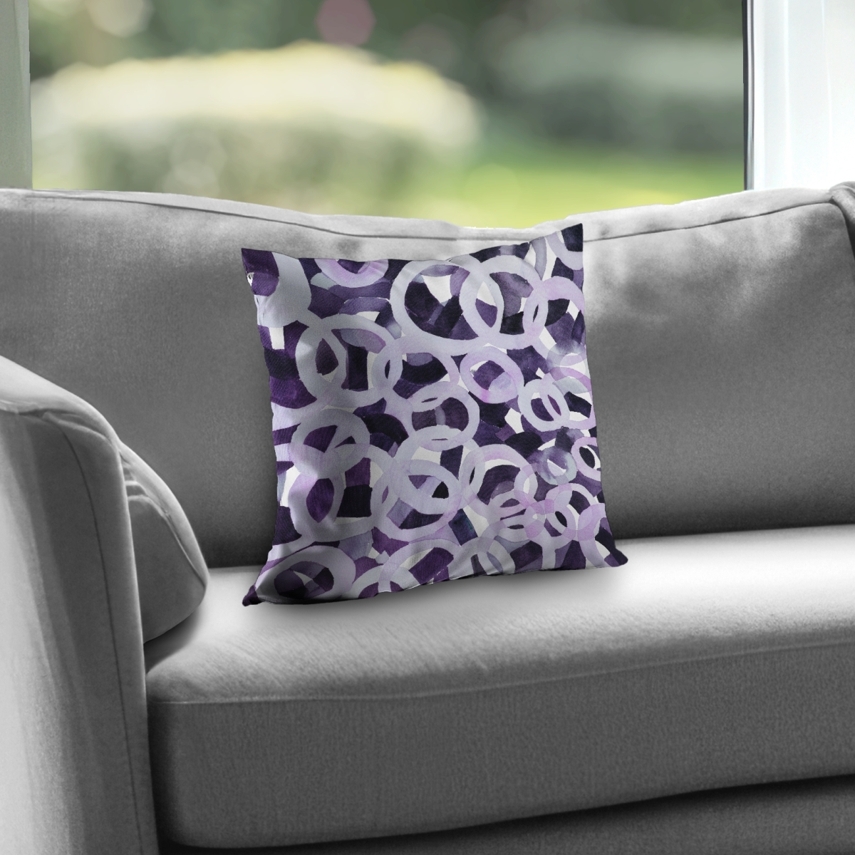 C1PT14148GLB14 14 x 14 in. Abstract Purple Circles Throw Pillow - Home Decor Accent
