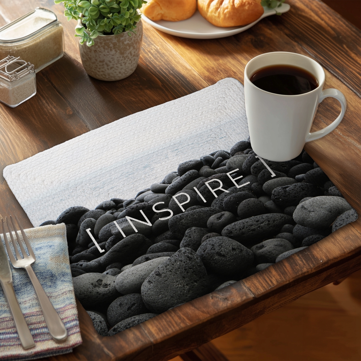 Picture of Begin Home Decor CBPM1418ULH56E 14 x 18 in. Blue Braided Polyester Placemat - Inspire Home Decor