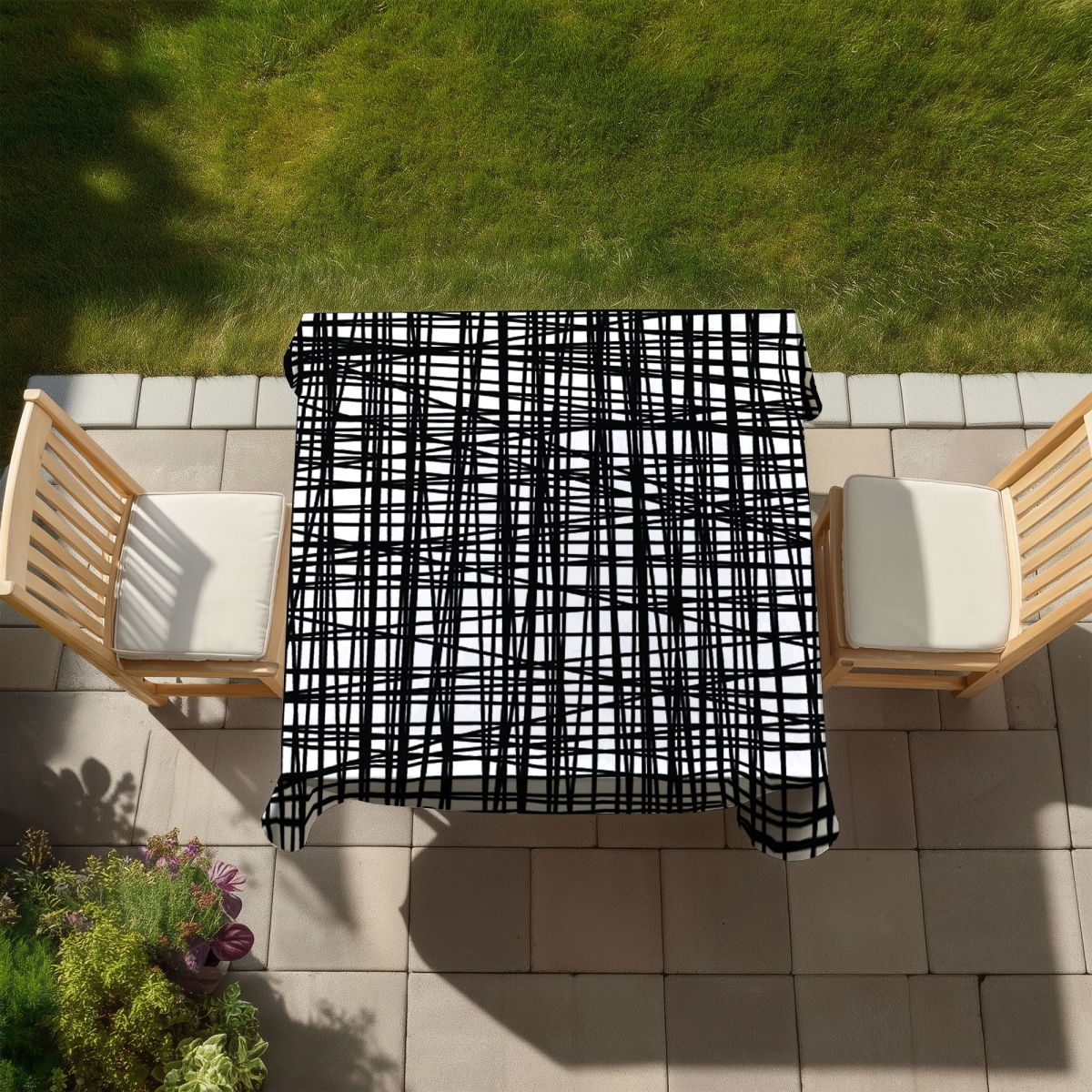 Picture of Begin Home Decor C1TC58584TBZFR 58 x 58 in. Abstract Small Stripes Tablecloth - Black & White Home Decor