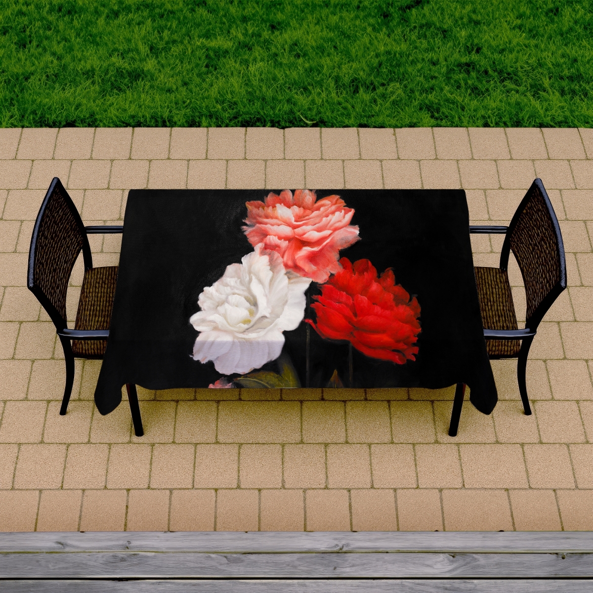 C1TCLRGEJPH8AK 58 x 102 in. Romantic Floral Botanical Tablecloth - Small Bundle of Roses