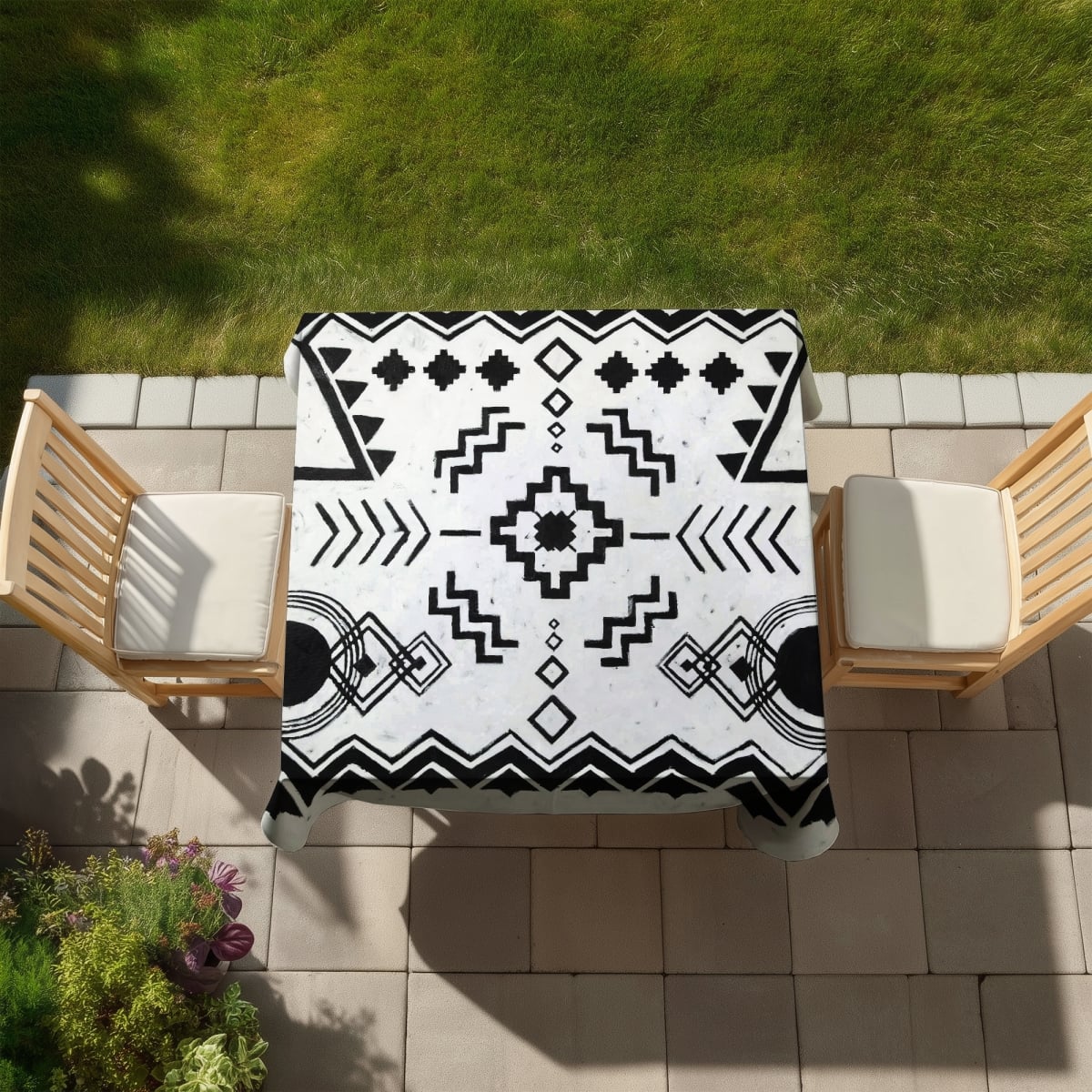 Picture of Begin Home Decor C1TC5858GDXJIW 58 x 58 in. Ethnic Patterns Shapes White Tablecloth - Indoor & Outdoor Decor