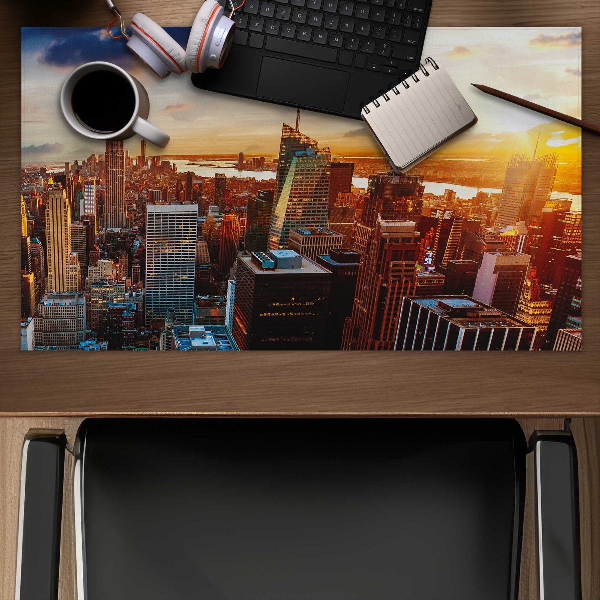 C1DM142478E87W 14 x 24 in. City of York by Dawn - Hyperrealist Gaming Desk Mat - Decor