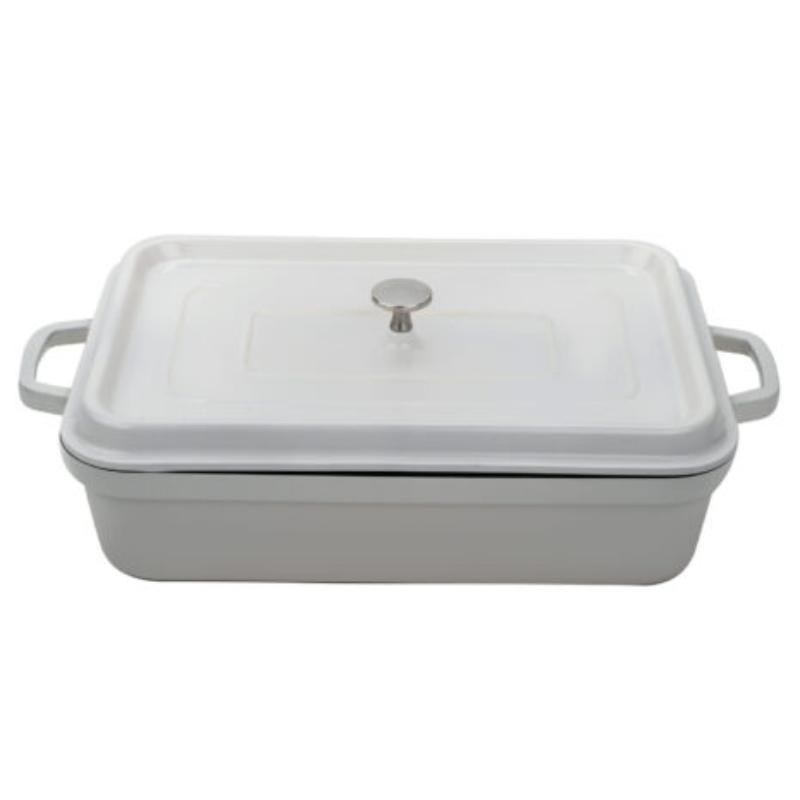 Picture of Winco CA-017-AWH-BK-CC 7.5 qt. Cast Aluminum Antique White with Clear Coat & Black Interior Induction Ready Rectangular Roaster with Lid - 8 qt. Rim-Full
