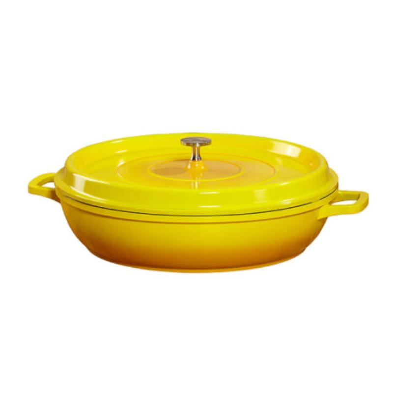 Picture of Winco CA-008-Y-BK-CC 4.5 qt. - 5 qt. Rim-Full - 12.63 in. Induction Ready Round Braiser & Paella with Lid, 2.88 in. Deep - Clear Coat - Yellow with Black Interior