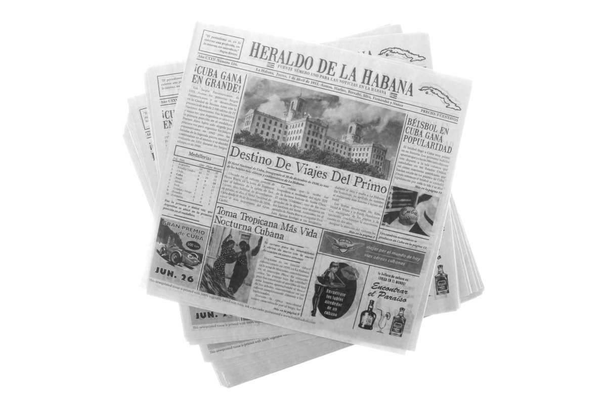 Picture of Winco 4-TE3742 12 x 12 in. Food-Safe Cuban Newsprint Liner, White, 1000 Piece