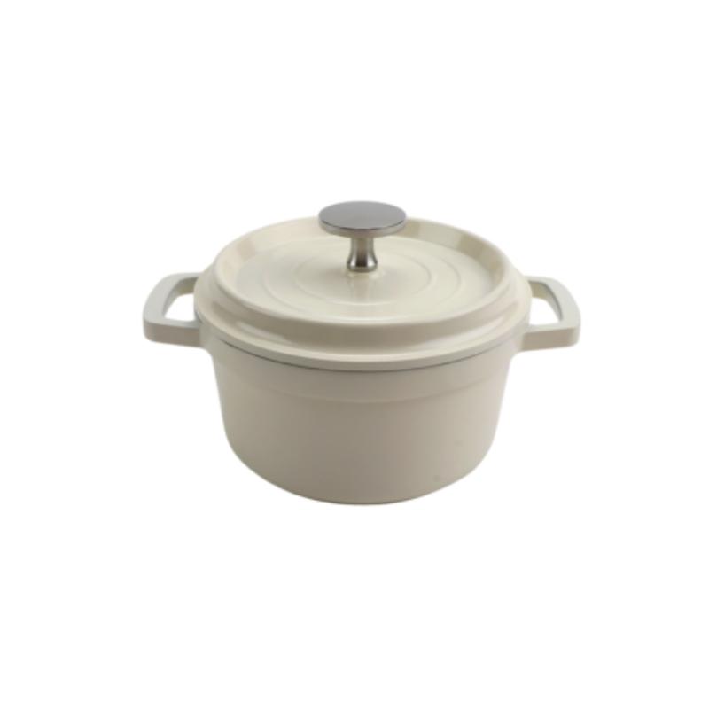 Picture of Winco CA-013-AWH-BK-CC 0.75 qt. - 0.94 qt. Rim Full - 6 in. Induction Ready Round Dutch Oven with Lid, 2.86 in. Deep - Clear Coat