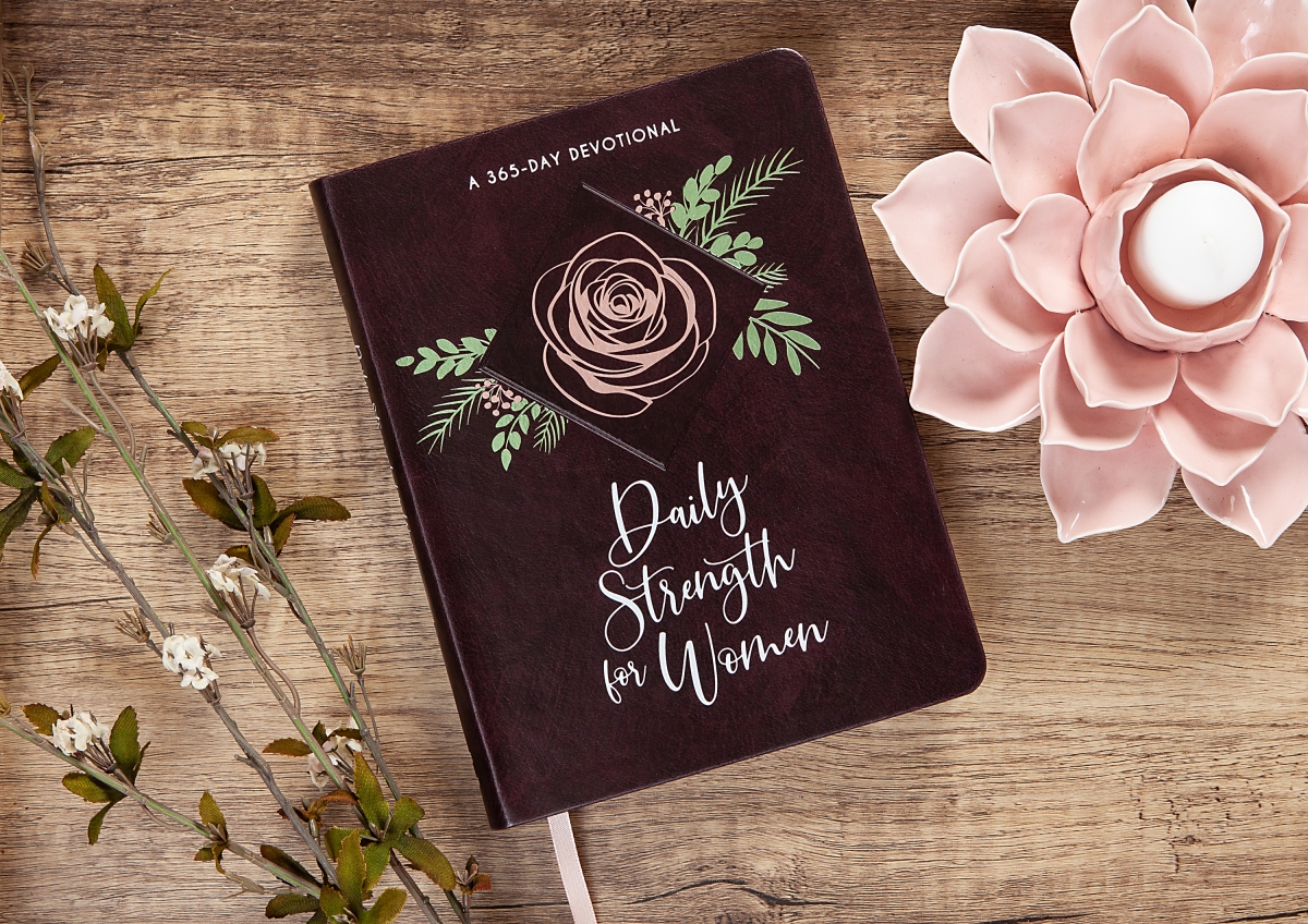 Picture of Broadstreet Publishing 9781424561056 Daily Strength for Women&#44; 365 Daily Devotional for Women