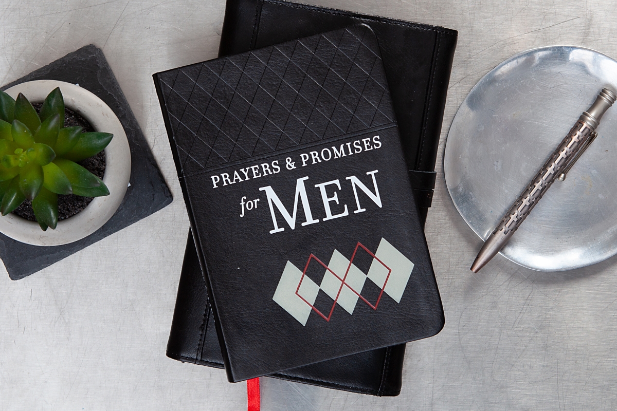 Picture of Broadstreet Publishing 9781424560615 Prayers & Promises for Men (Prayer Devotional)