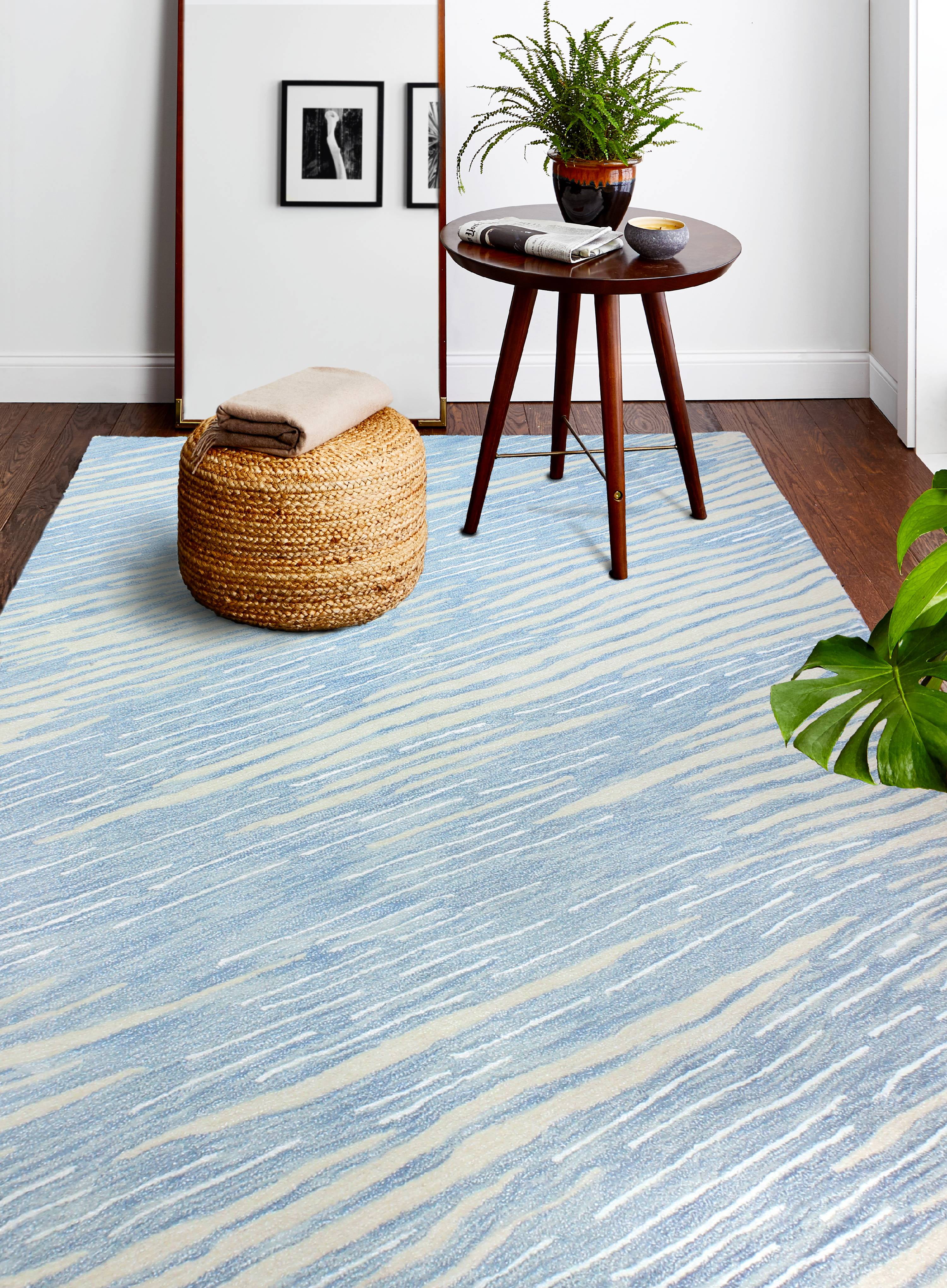 Picture of Bashian R129-LBL-8X10-HG367 Bashian Greenwich Collection Contemporary Wool & Viscose Hand Tufted Area Rug&#44; Light Blue - 7 ft. 9 in. x 9 ft. 9 in.