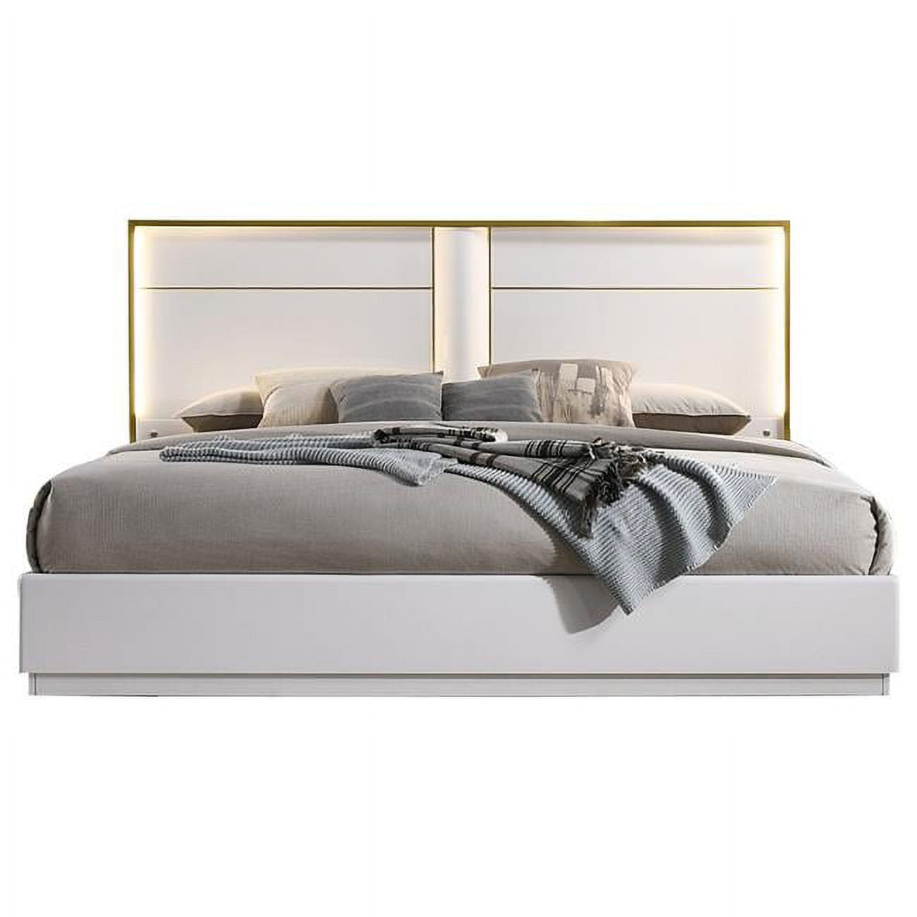 Havana White with Gold Trimming Bed - King