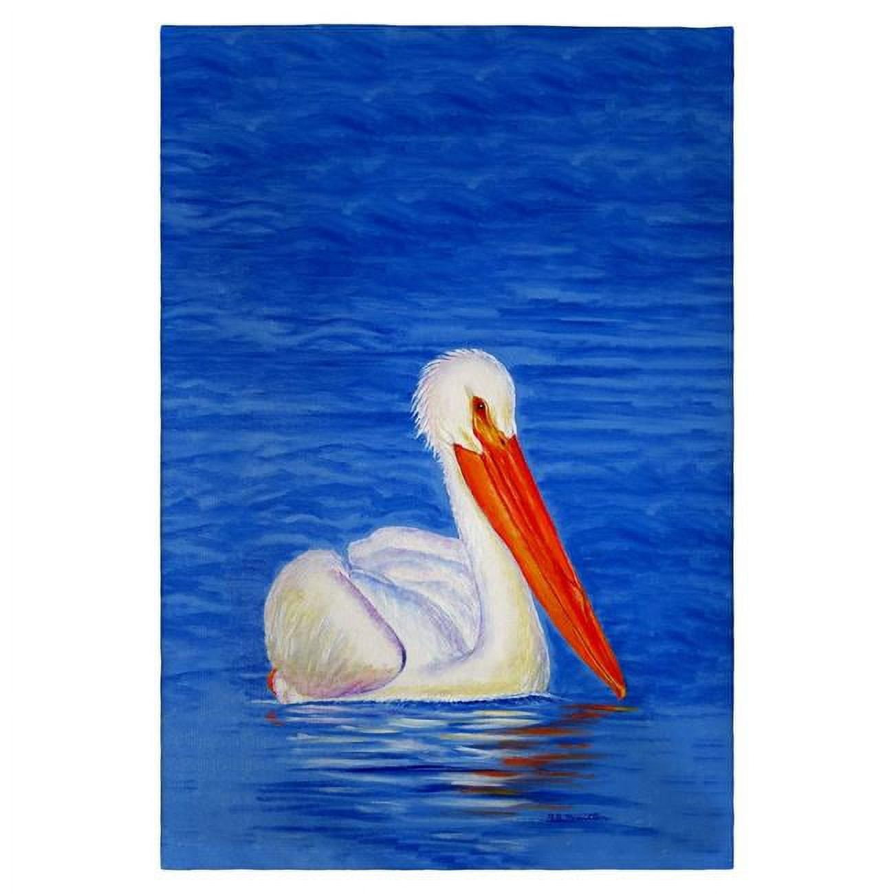 Picture of Betsy Drake GT1131 White Pelican Portrait Guest Towel