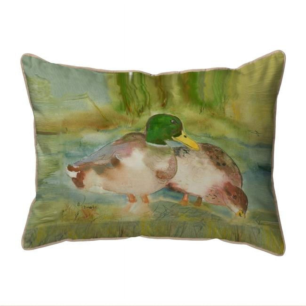 20 x 24 in. Mallards Right Zippered Indoor & Outdoor Pillow, Extra Large