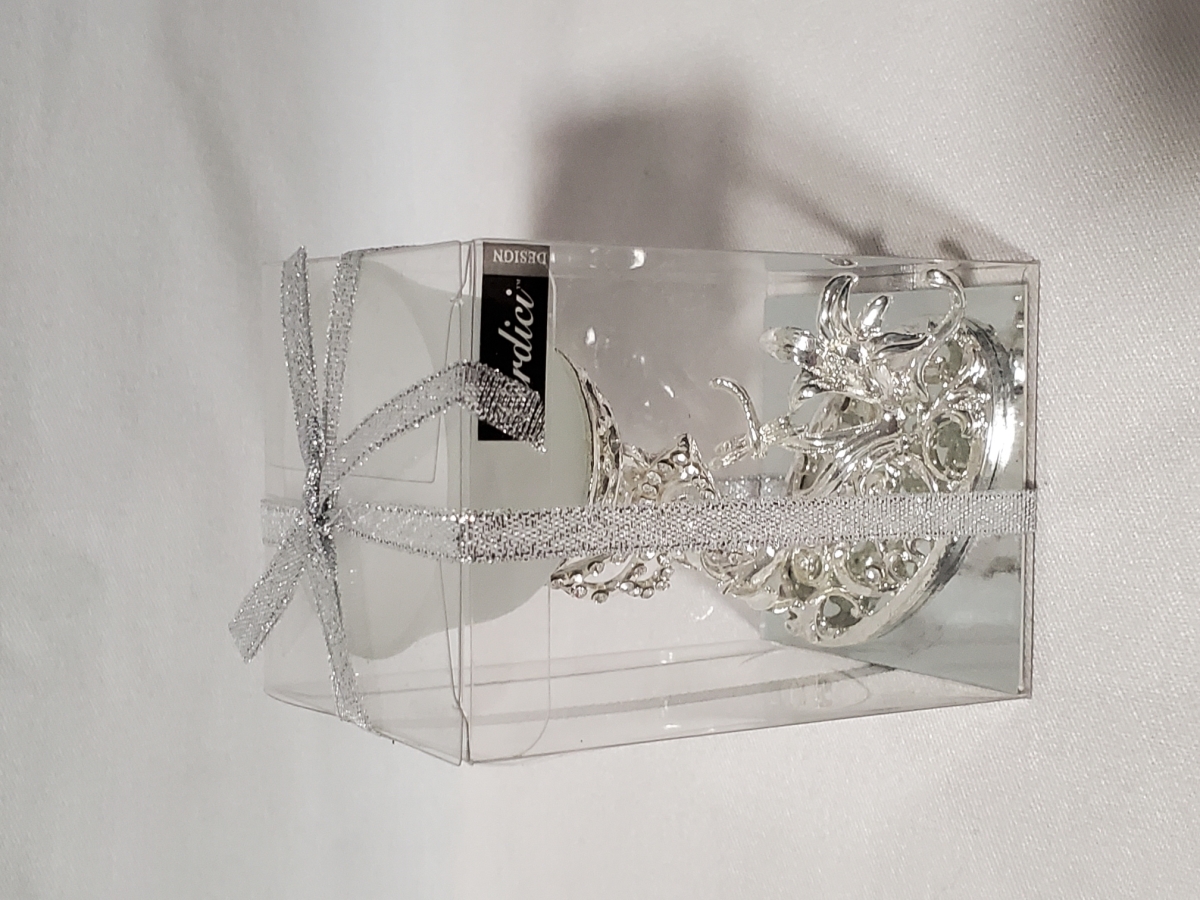 EGV4-191 Tea Light Holder with Butterfly Stand 4 x 3'