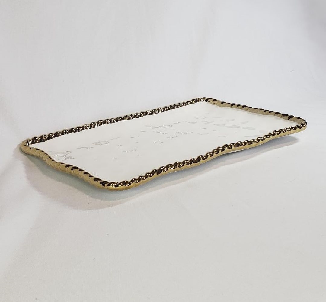 Picture of Jiallo 69184 White Ceramic plate with Gold Accent Rope Rim