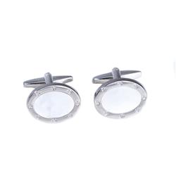 Picture of Bey-Berk International J123 Rhodium Plated Oval Design with Mother of Pearl Cufflinks - White