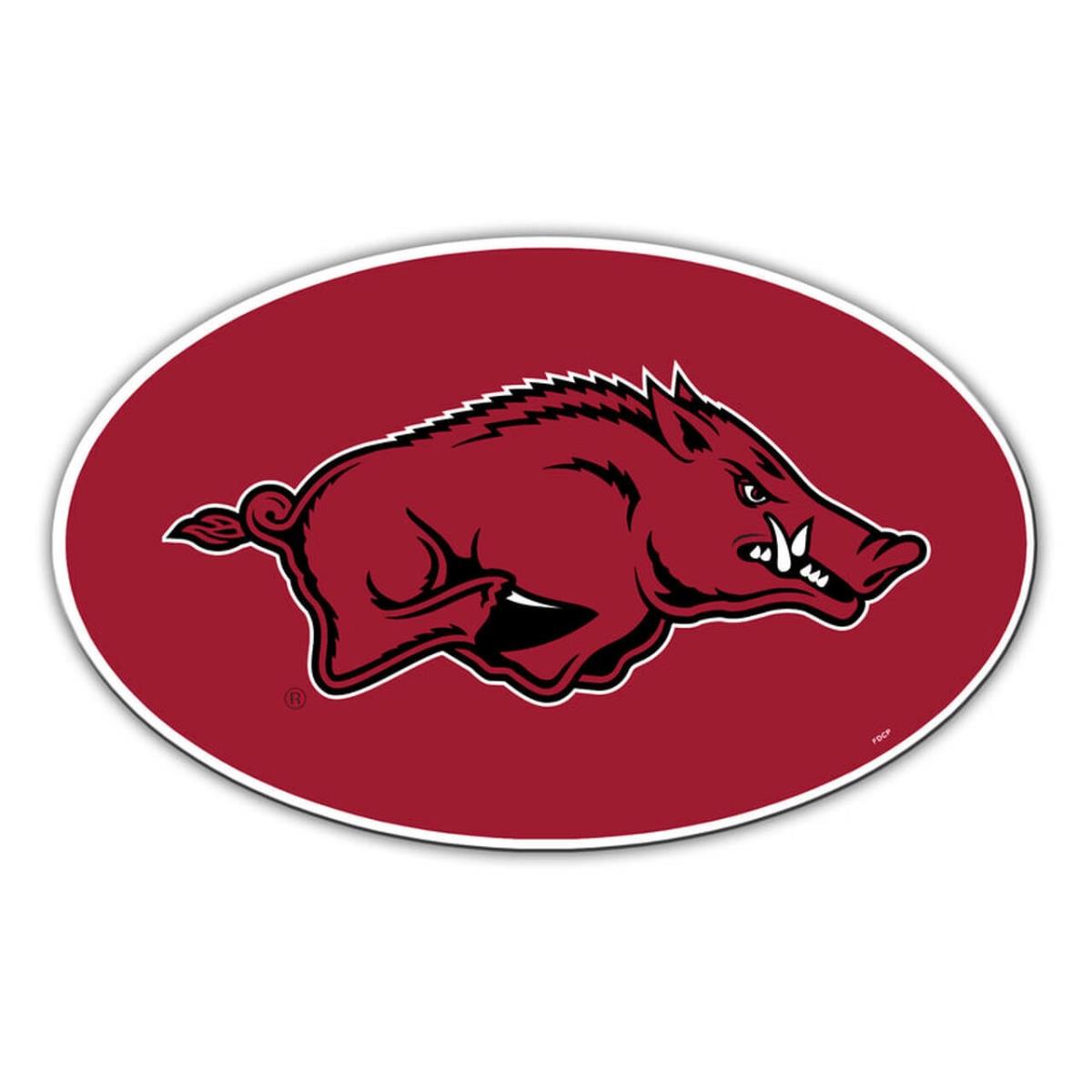 Fremont Die 2324558804 8 in. Arkansas Razorbacks Car Style Magnet