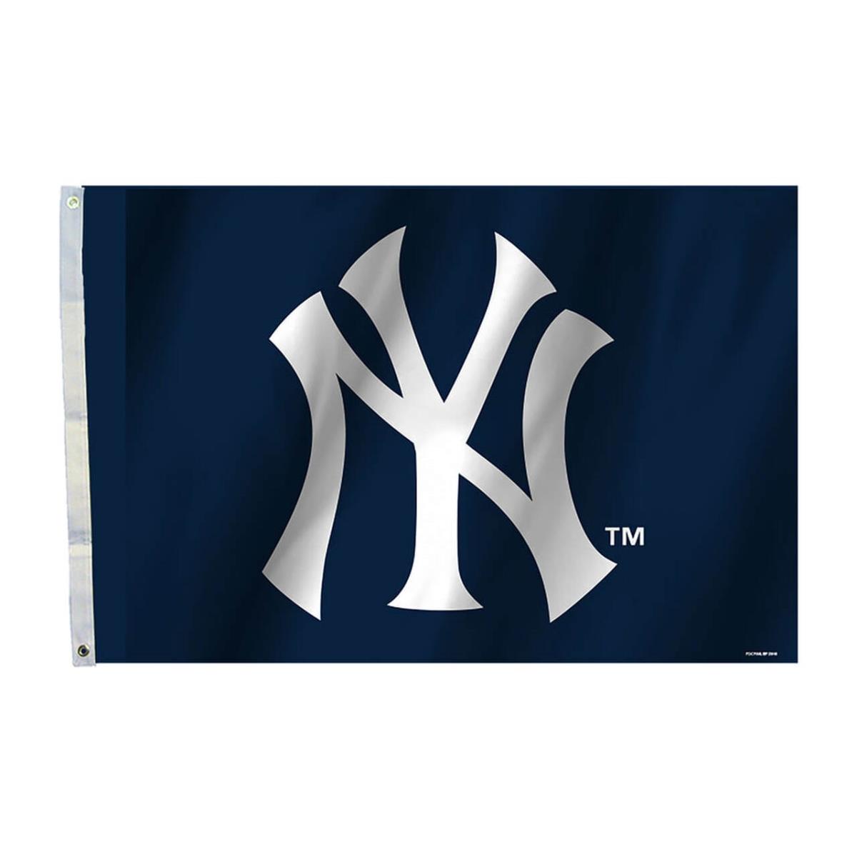 Picture of Fremont Die 2324562010 2 x 3 ft. New York Yankees Flag