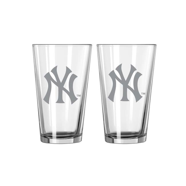 Picture of Caseys 629379989 New York Yankees Pint Frost Design Glass Set - 2 Piece