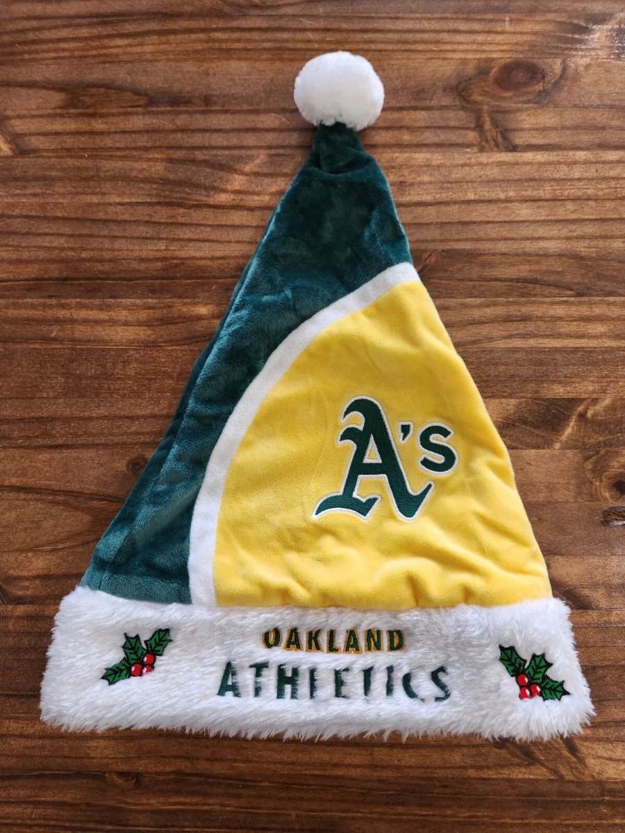 9279793545 Oakland Athletics Santa Hat Basic CO