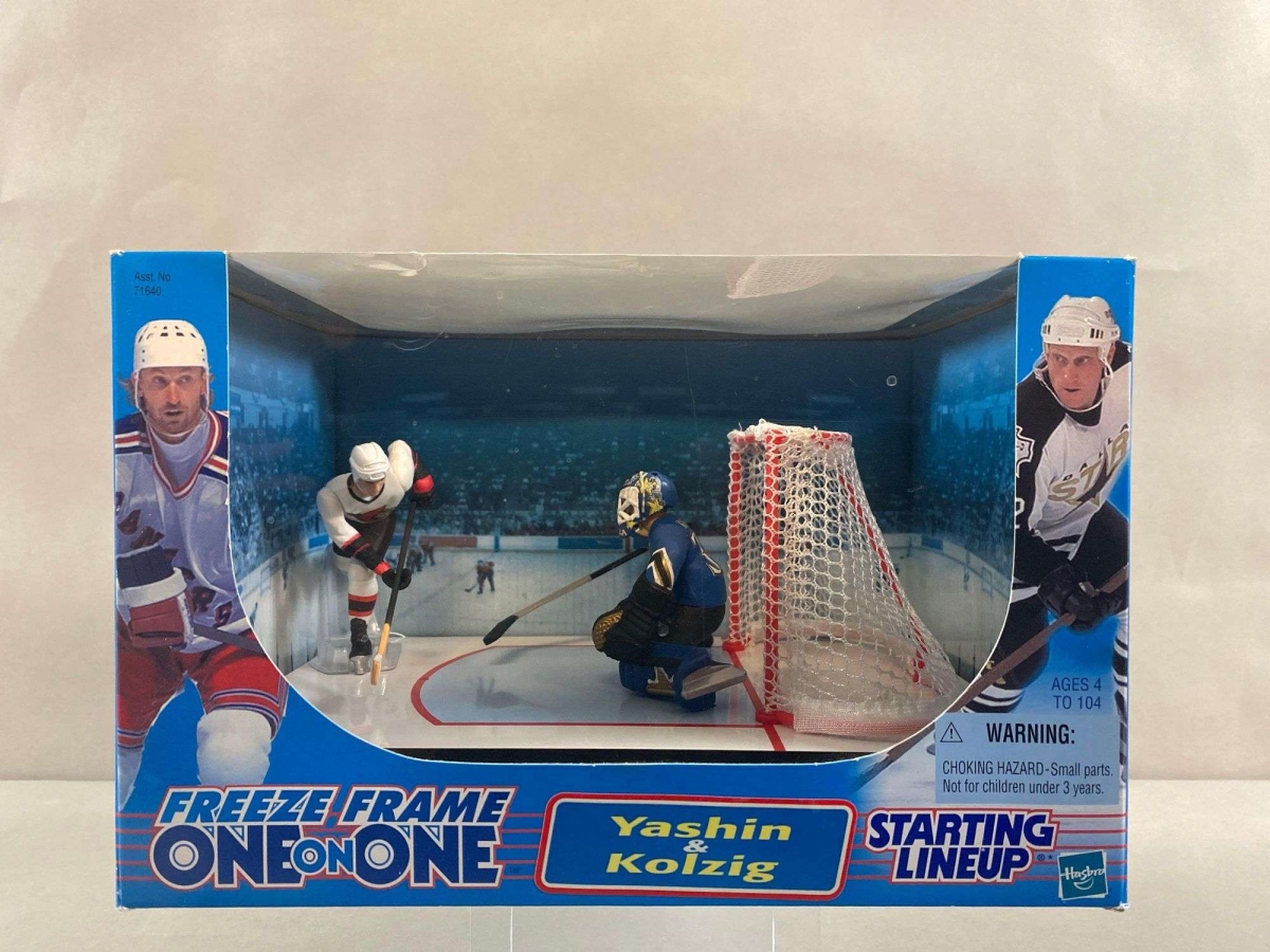 7693072477 NHL Freeze Frame One - On - One SLU 1999 Kolzig & Yashin