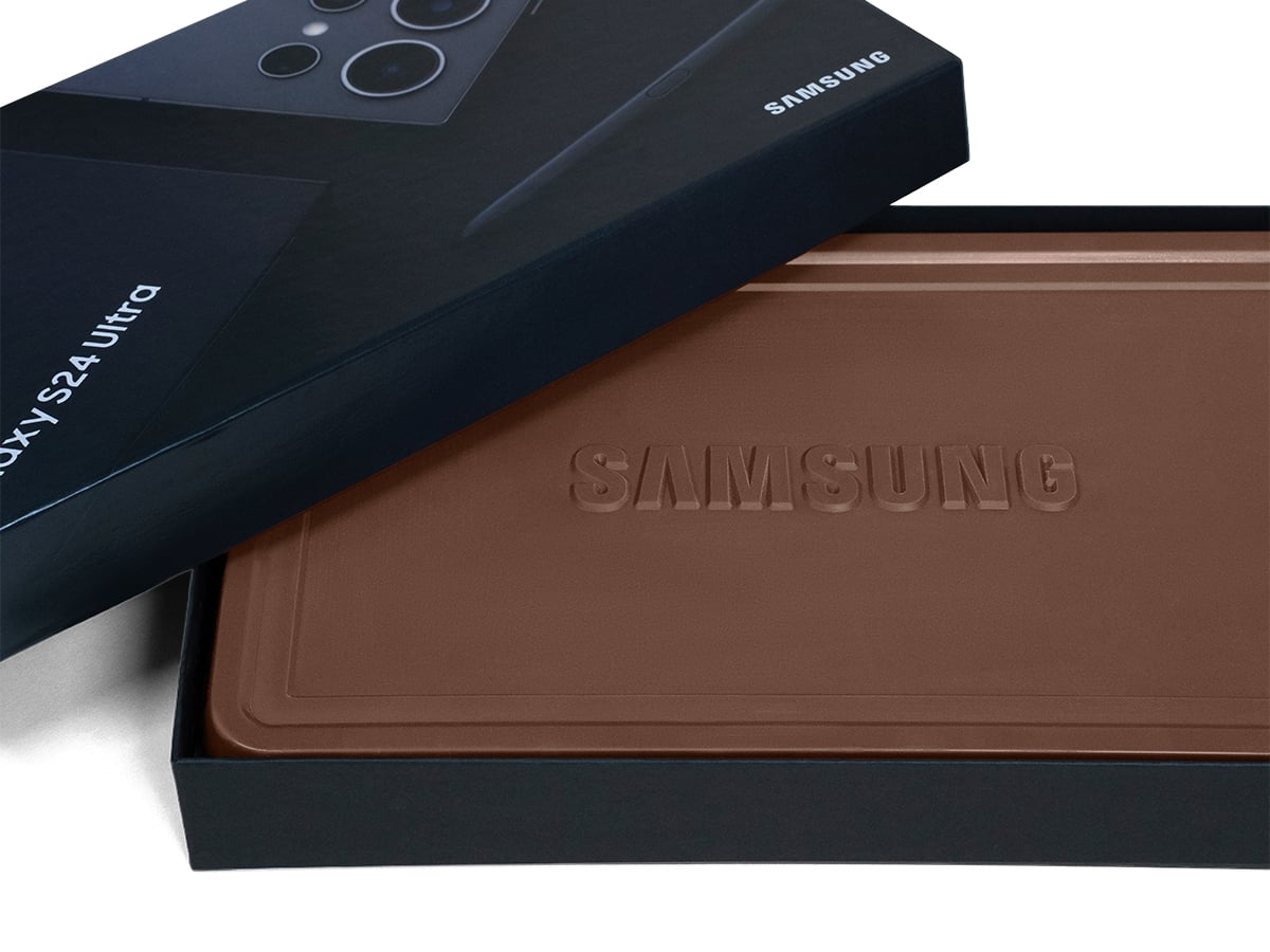 1032 2 lbs Giant Engraved Chocolate Bar with Luxury Custom Packaging