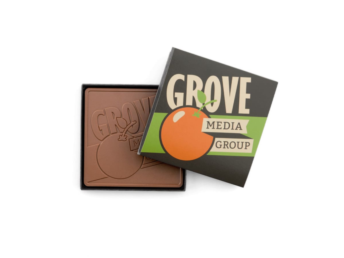 1054 2 oz Chocolate Bar with 4 x 4 in. Gift Box